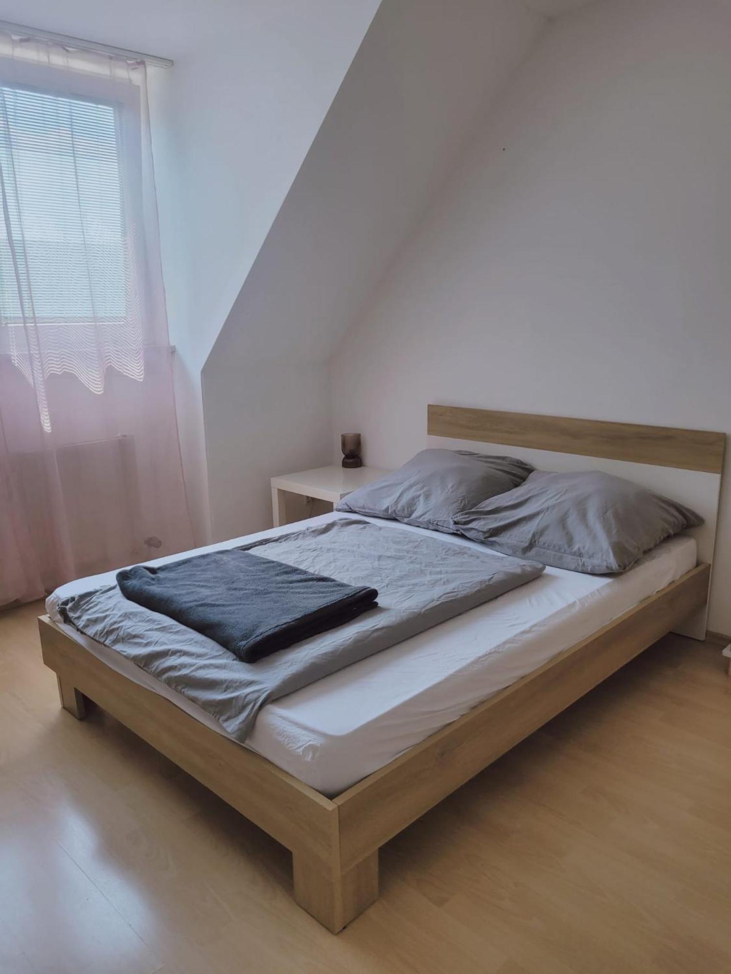 Zentrale 2 Zimmer-Wohnung Mit Balkon Bayreuth Kültér fotó